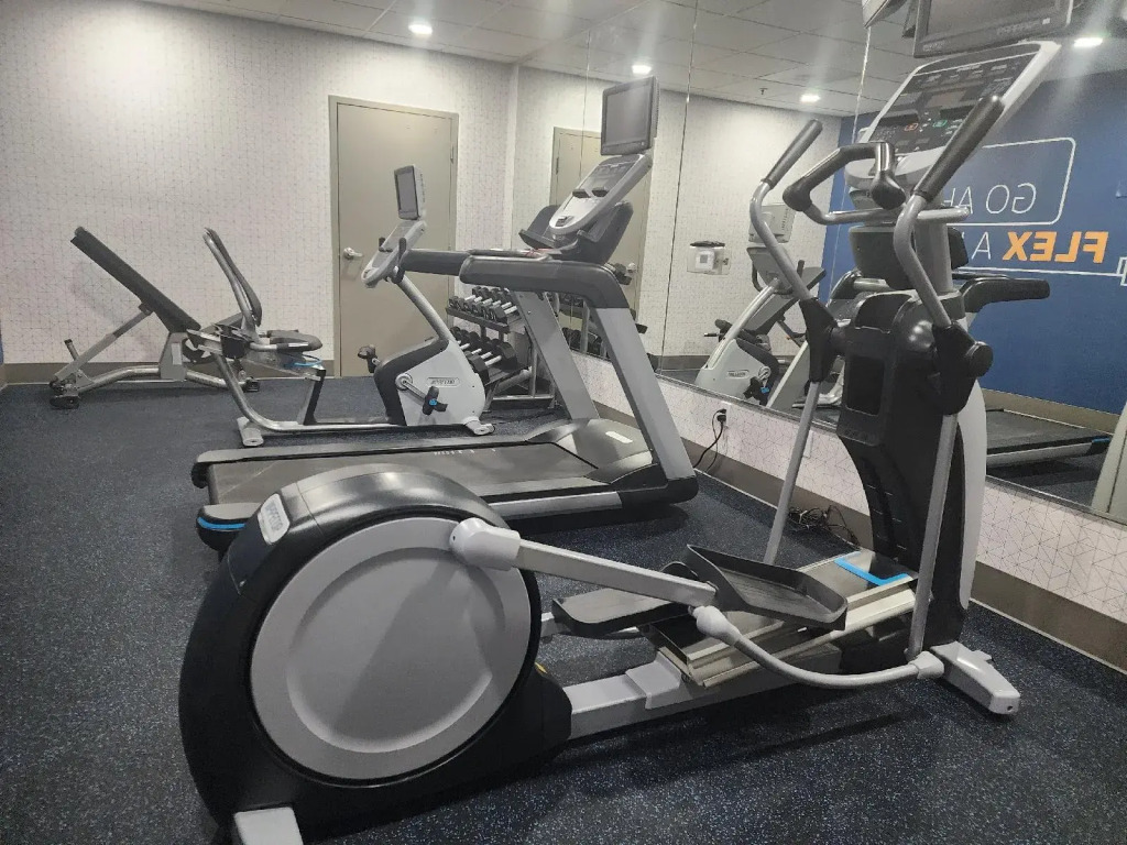 Holiday Inn Express & Suites Lathrop by IHG