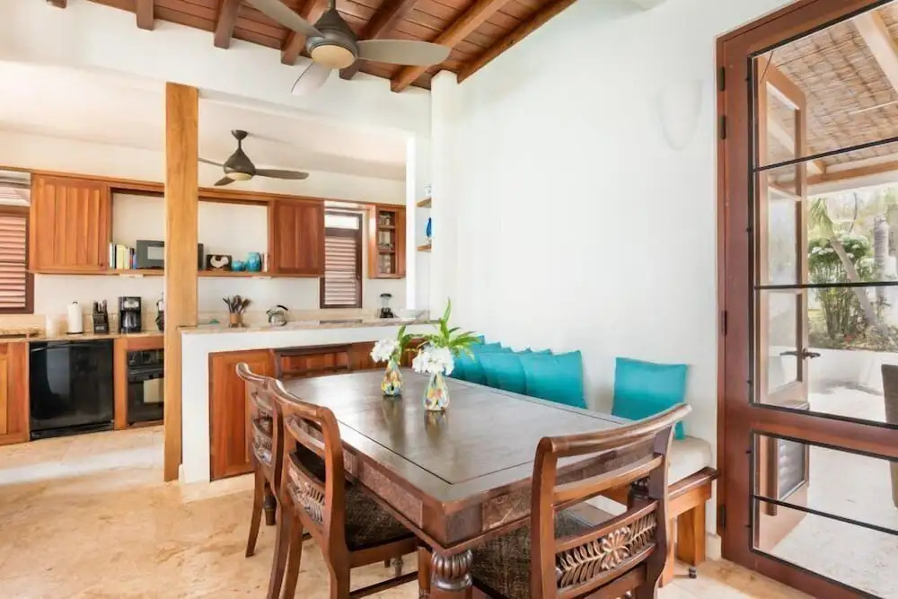 Villa Black Pearl