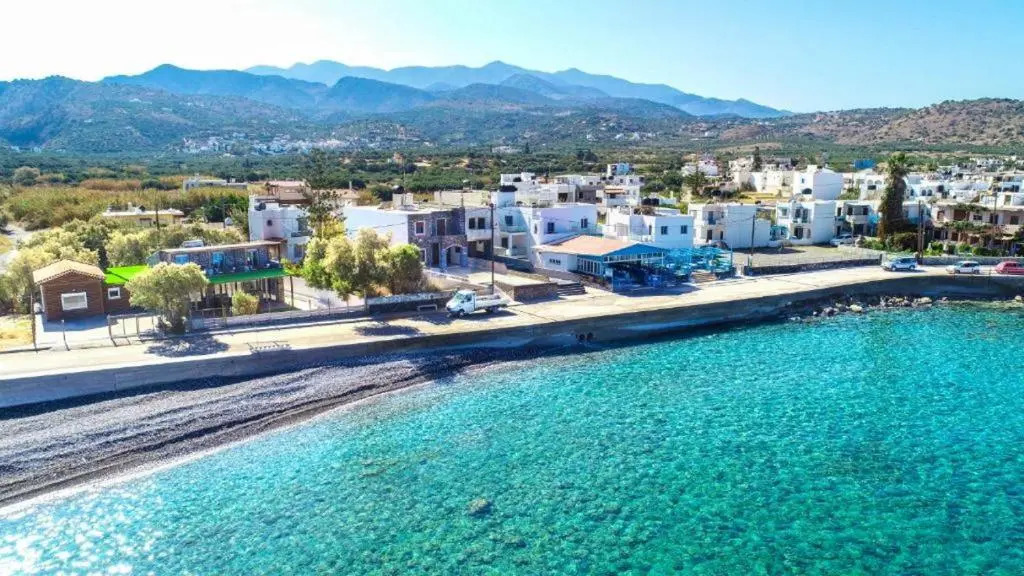 TerraZeus - Stone House Beachfront 1