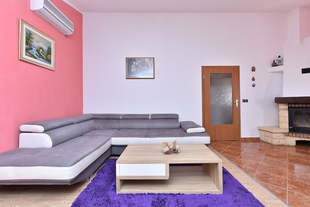 House Galizana 1962