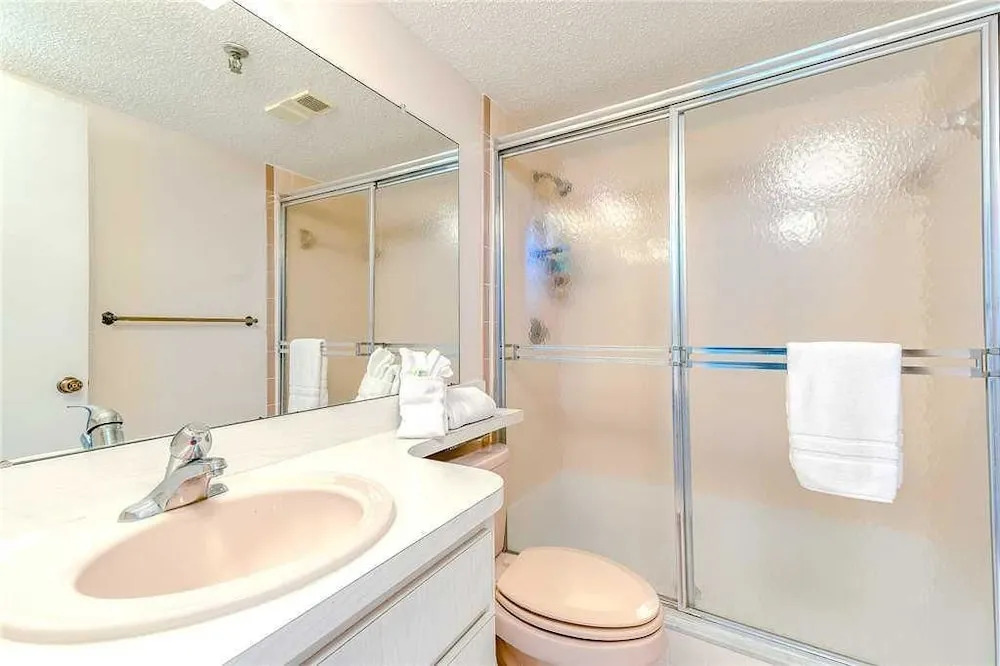 Shores of Madeira 205 - Two Bedroom Condo