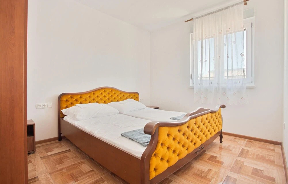 Beautiful Apartment in Vir With Wifi and 2 Bedrooms