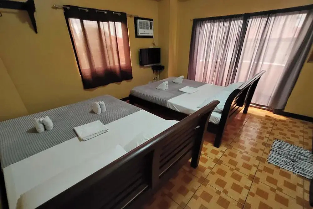 Sea Urchin Hotel near Hundred Islands