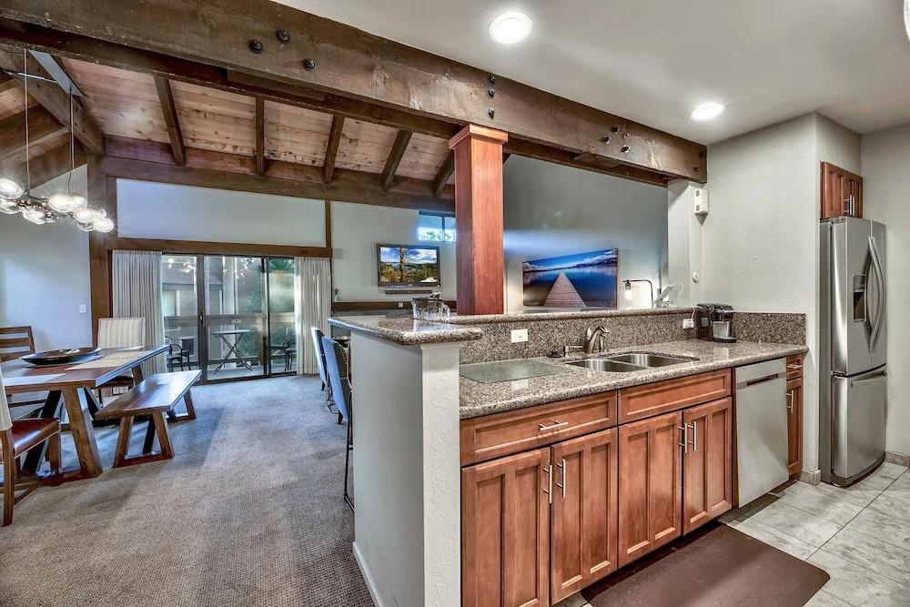 Instagrammable Townhome Steps From Lake Tahoe â€“ Sleeps 10! 4 Bedroom Townhouse by RedAwning
