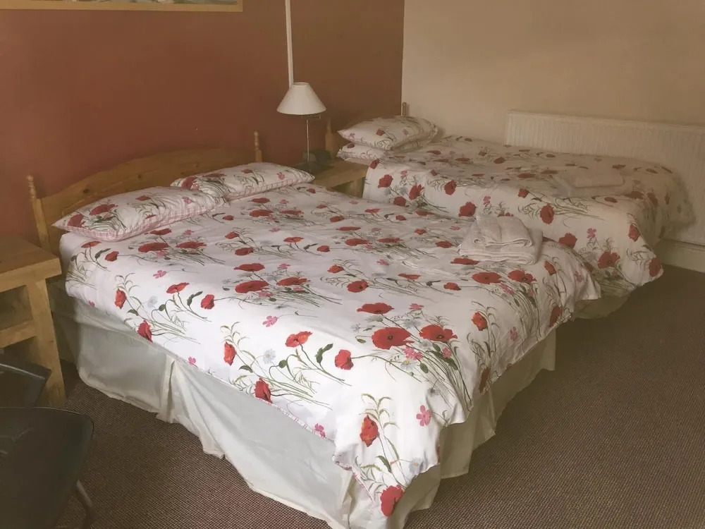 Bridges Guesthouse