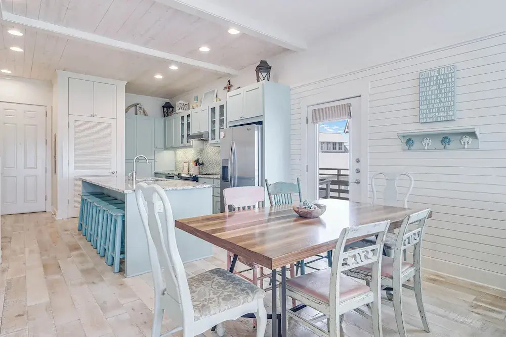 Beach Bungalow TC 2305