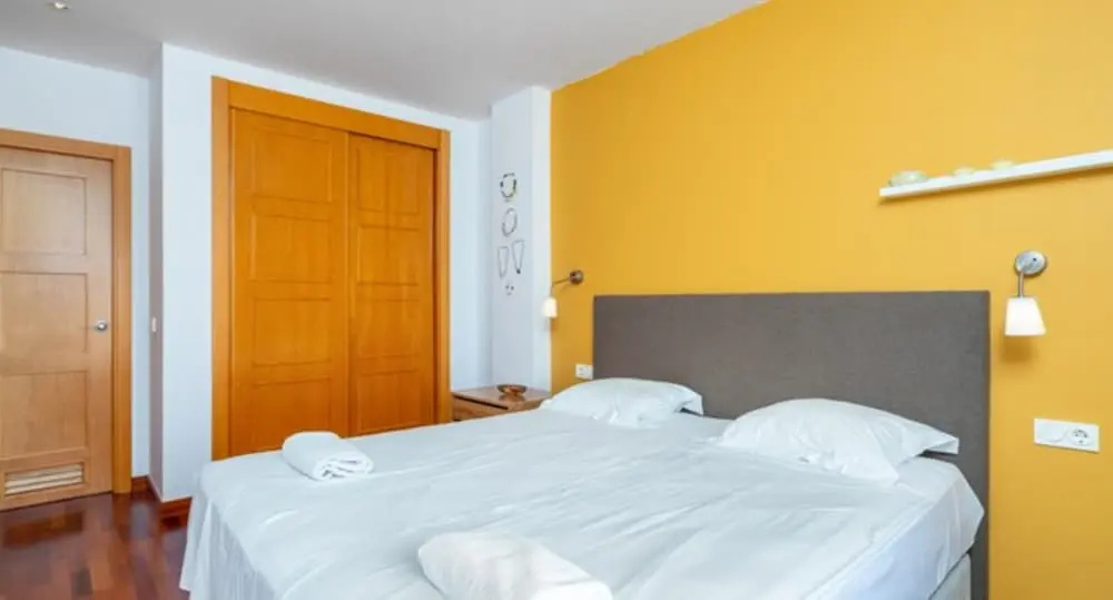 Apartment - 3 Bedrooms with Pool and WiFi - 107926