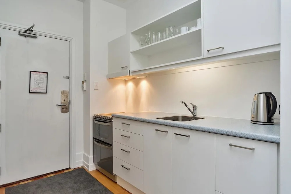 QV Deluxe Hotel Apartment - 786