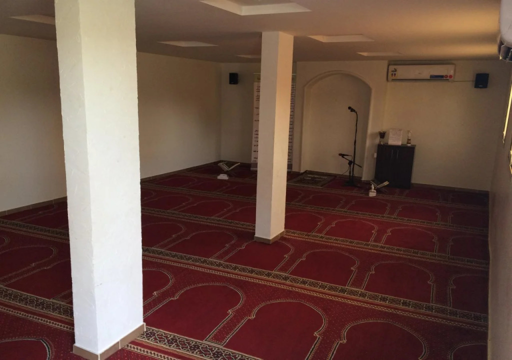 Sharz Hotel