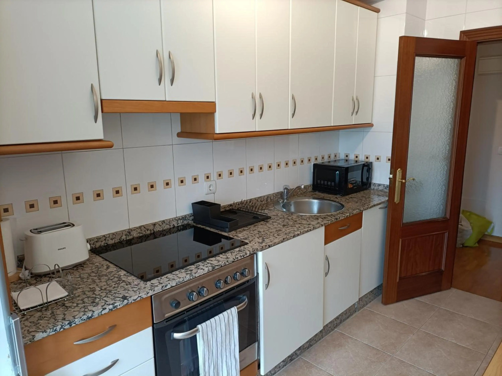 LA ERIA I, exterior, 2 Hab, Wifi y garaje, 15 min a pie al centro