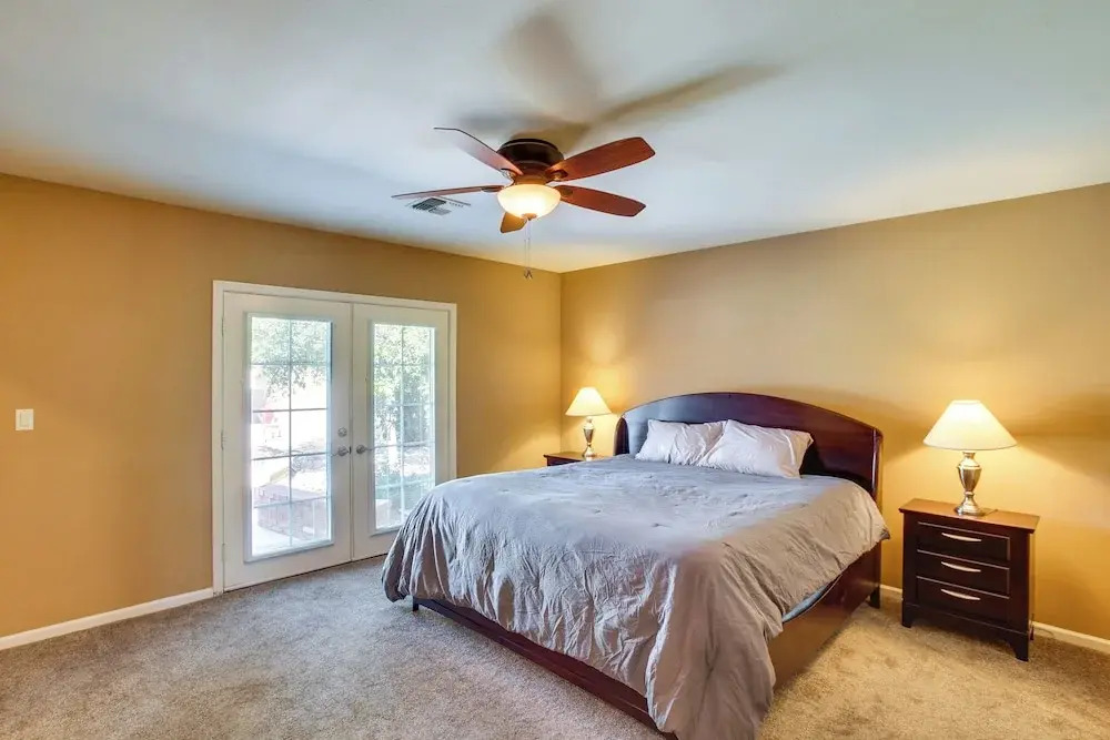 Mesa Retreat: Pool, Hot Tub & Yard Near Downtown