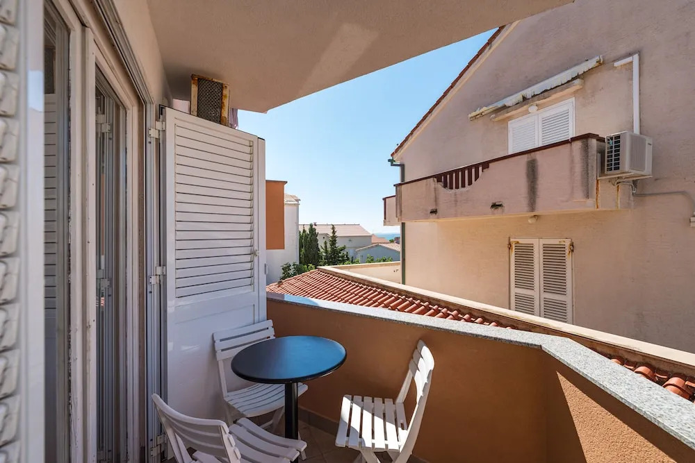 Apartment Near Supermarket Milo