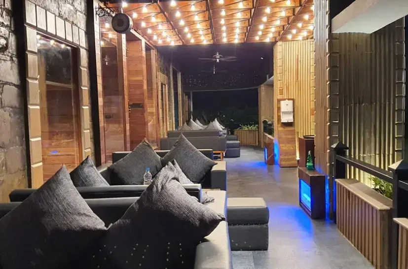 Diner's Villa