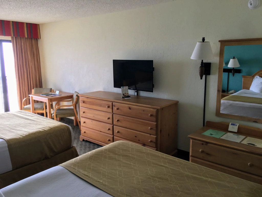 Tropical Winds Resort Hotel