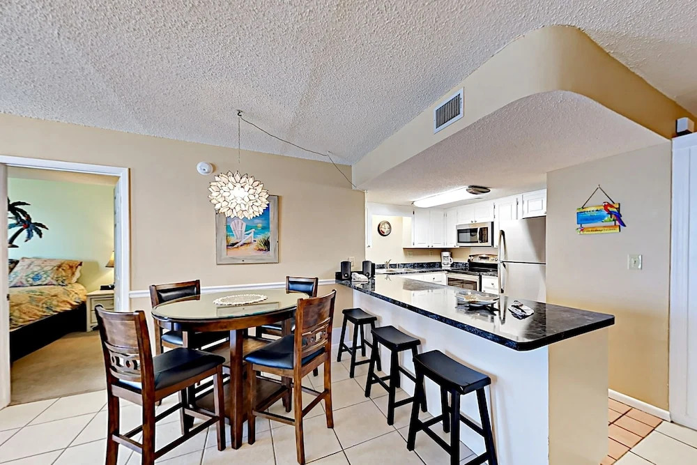 E Beach Condo #368 2 Bedrooms 2 Bathrooms Condo