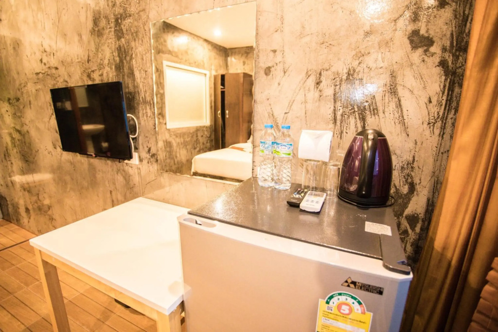Bad Boys Guesthouse Patong