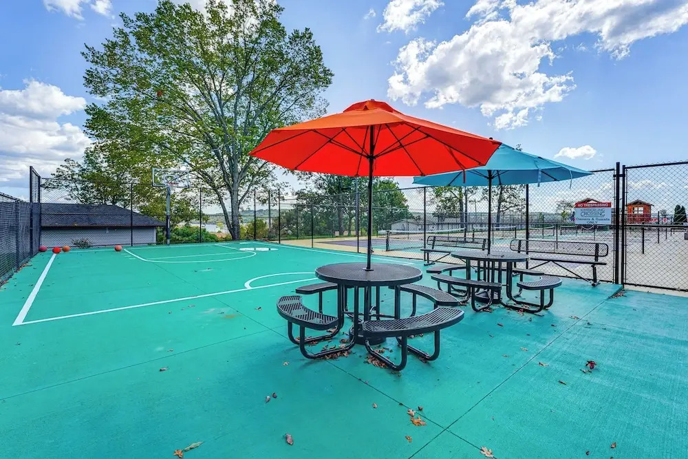 Table Rock Lake Access at Cozy Lakeside Escape