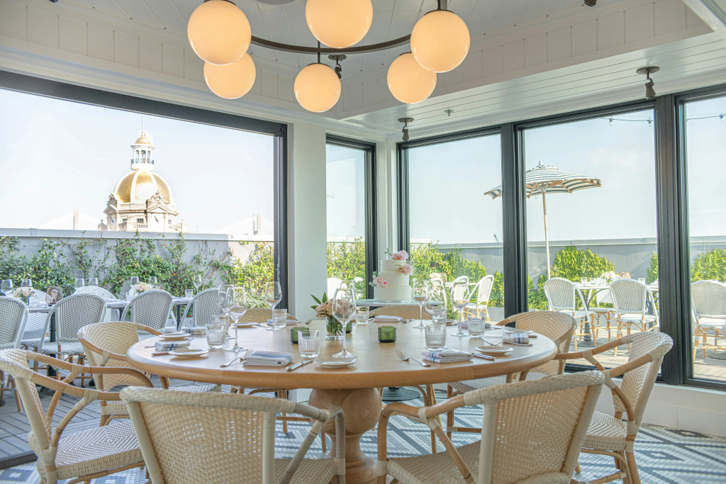 The Drayton Hotel Savannah, Curio Collection by Hilton