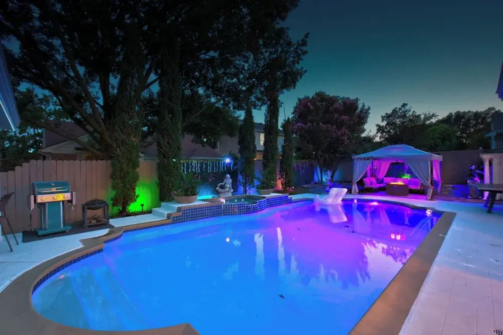 Lake-View Rowlett Escape w/ Fire Pit & Games