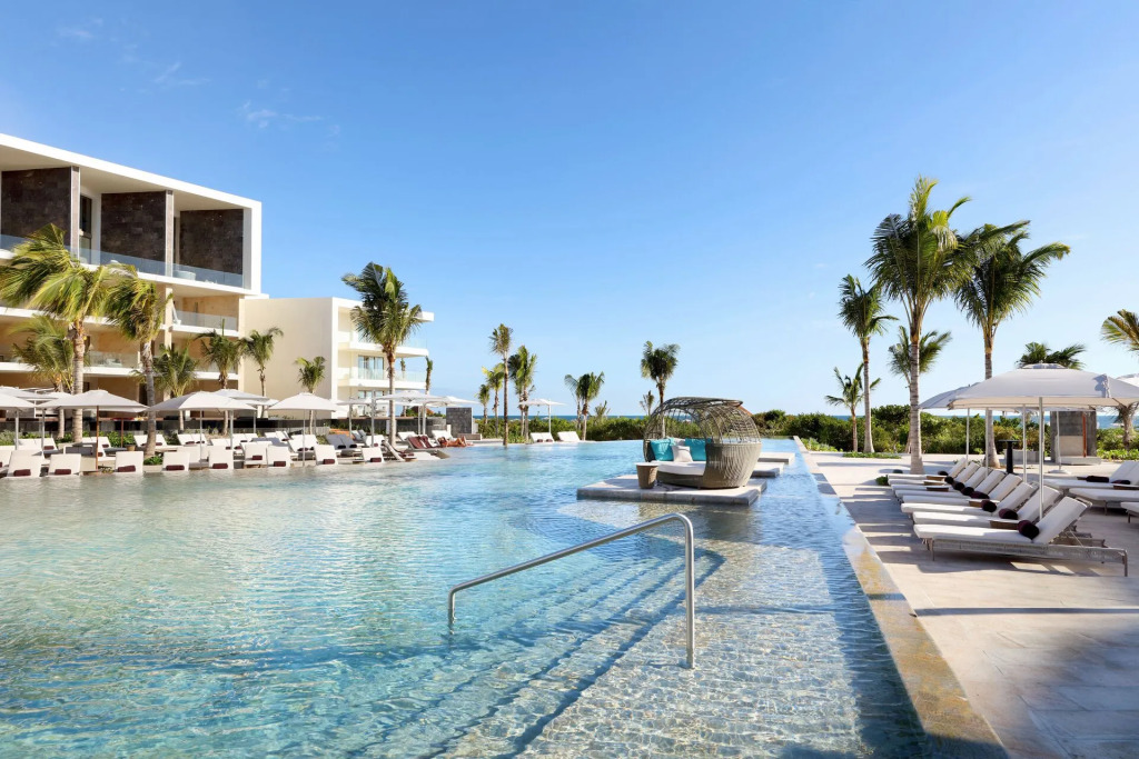 TRS Coral Hotel