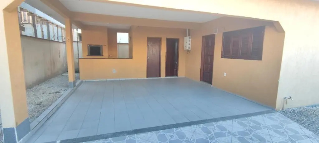 RUA 274 - CASA COM PISCINA PRIVATIVA - BRUNO KLEMTZ 10 x sem juros no cartao