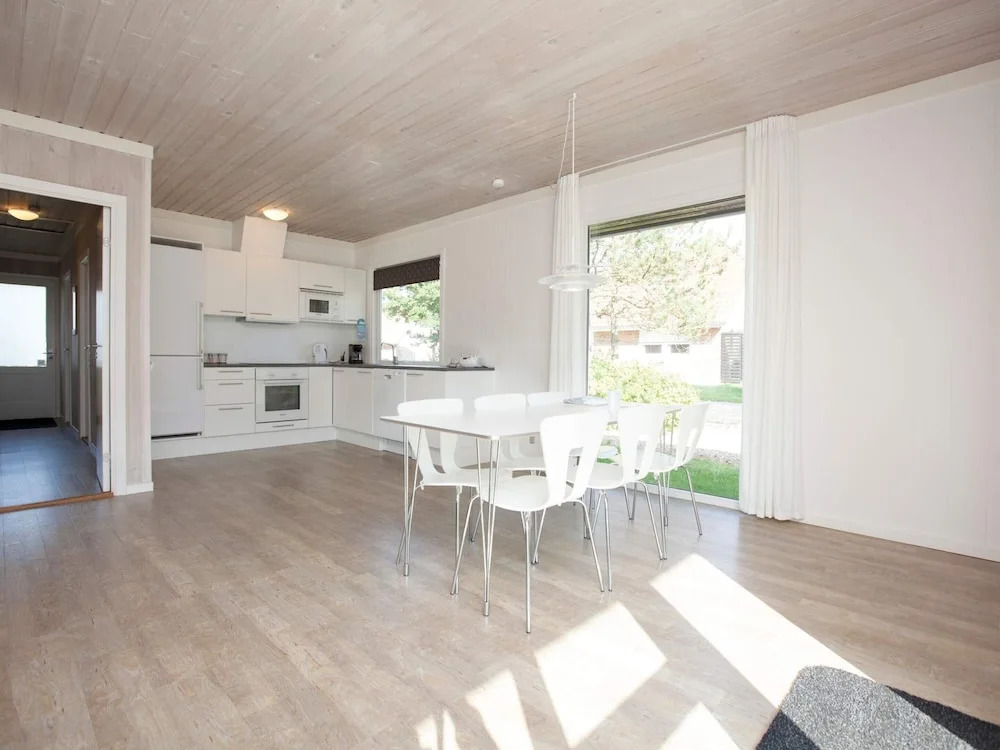 Cosy retreat in holiday park