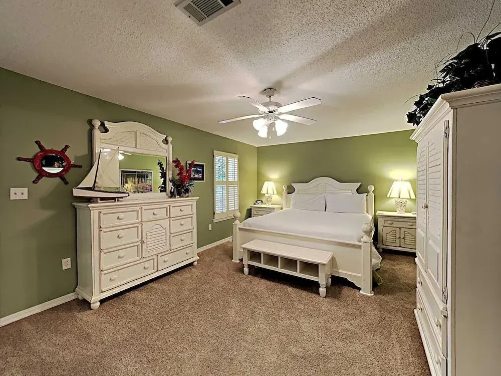 South Haven by Southern Vacation Rentals