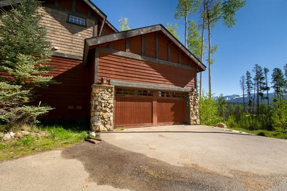 Leland Creek Home 5 Br home by RedAwning