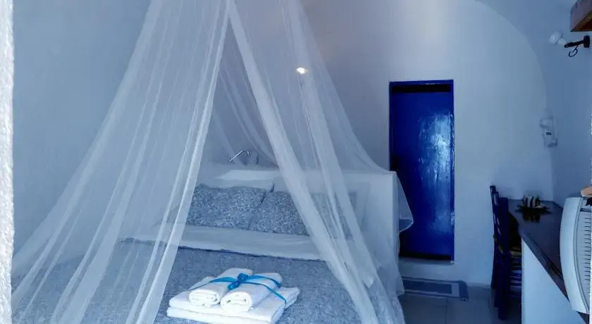 Antithesis Hotel