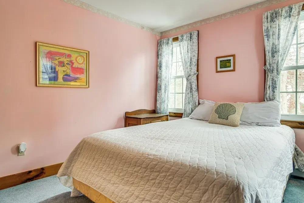 3 Mi to Beaches & Golfing: Family Gem in Cotuit