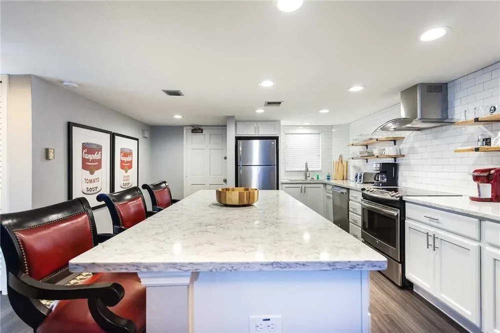 Shores Club 305 - Two Bedroom Condo