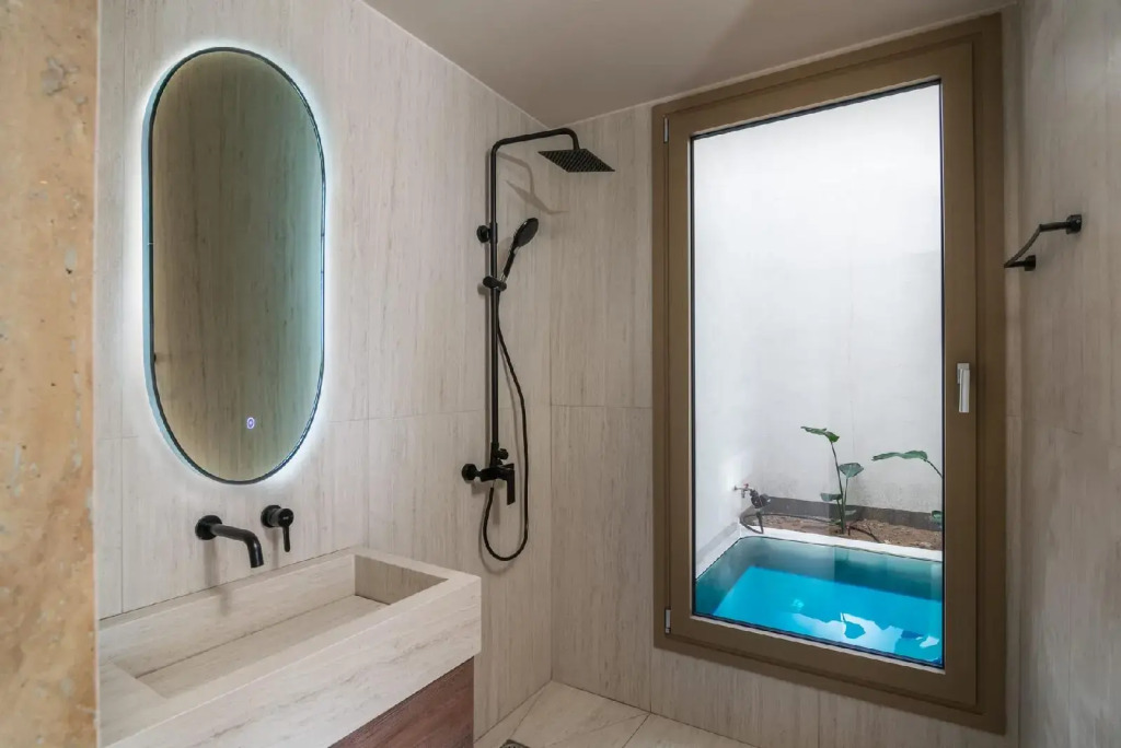 Solus Suites Milos