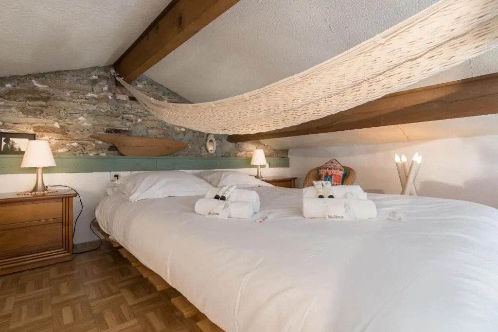 Charmante petite maison à 50m de la plage