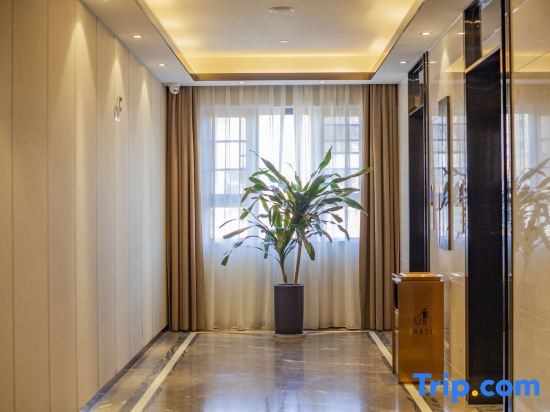 Longqi Longhu Hotel