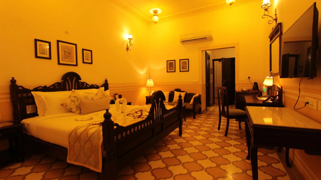 Grand Uniara A Heritage Hotel