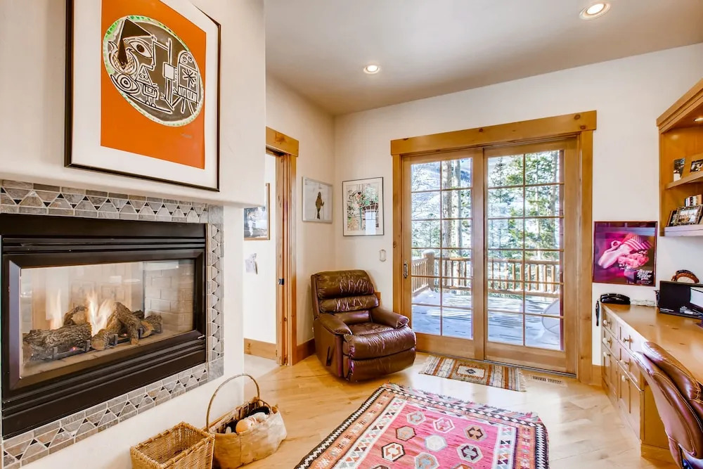 2118-A Vermont Rd Rental