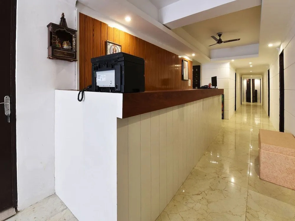 OYO Flagship 18618 Ocean Blue Residency