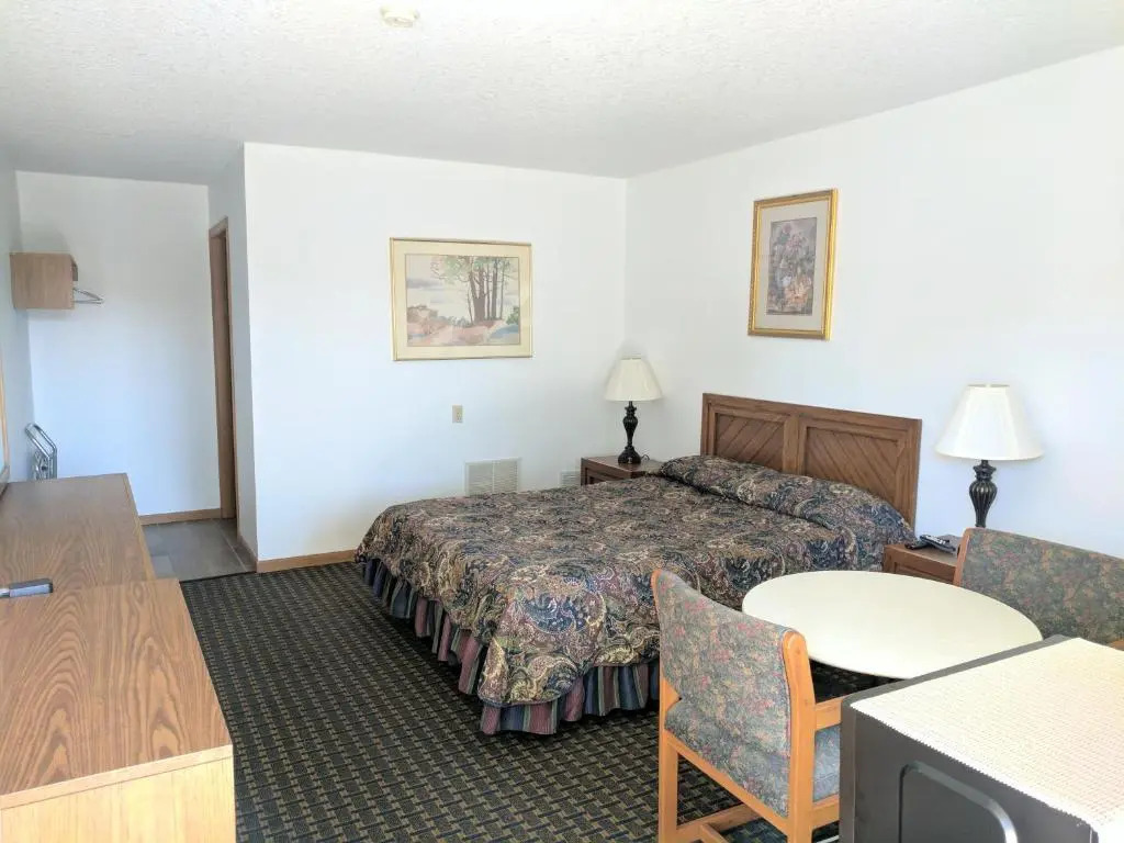 All Seasons Motel