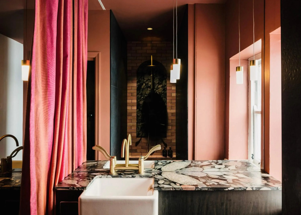 Miss Midgley's - Drawing Room