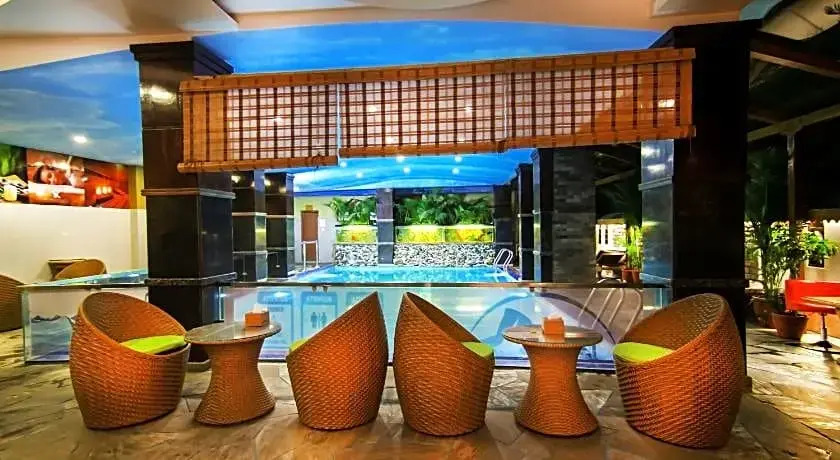 Kuti Resort & Spa