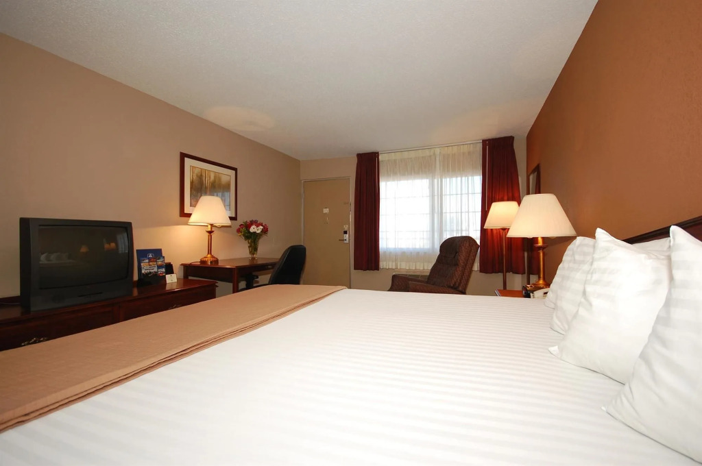 Best Western Red Baron Hotel