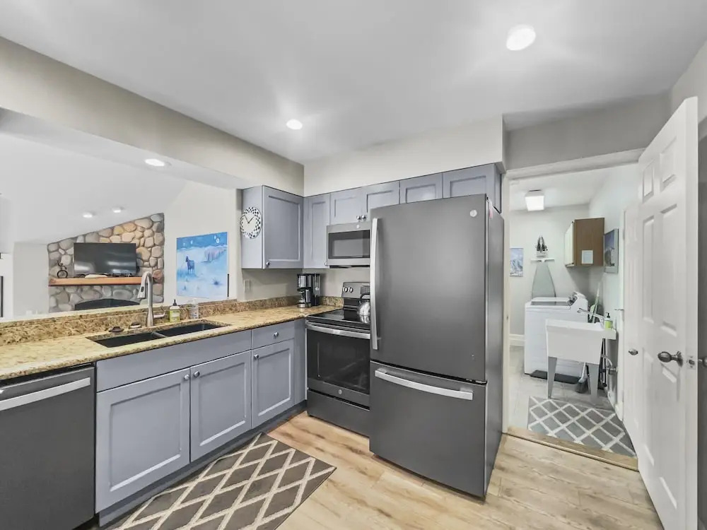 Legends 10 4br 4ba 4 Bedroom Townhouse by RedAwning