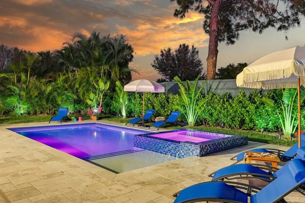 Modern Naples Oasis w/ Saltwater Pool & Jacuzzi!
