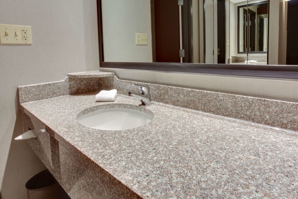 Drury Inn & Suites Louisville East