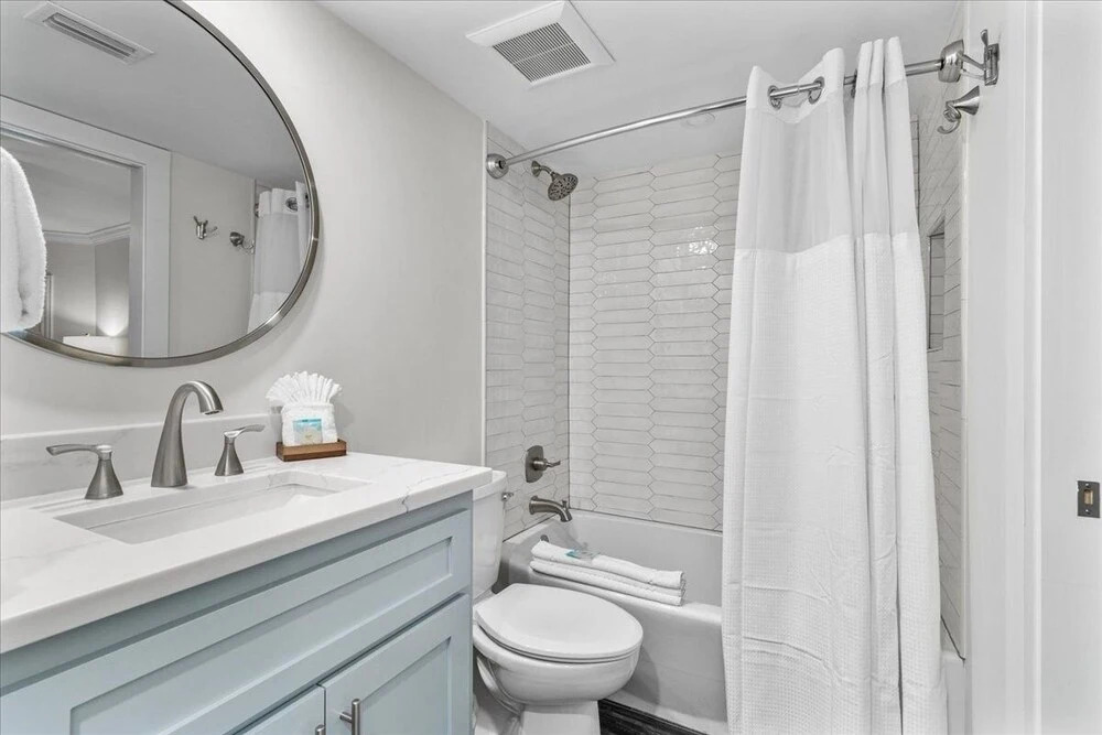 Holiday Surf And Racquet Club 413 1 Bedroom Condo by Redawning