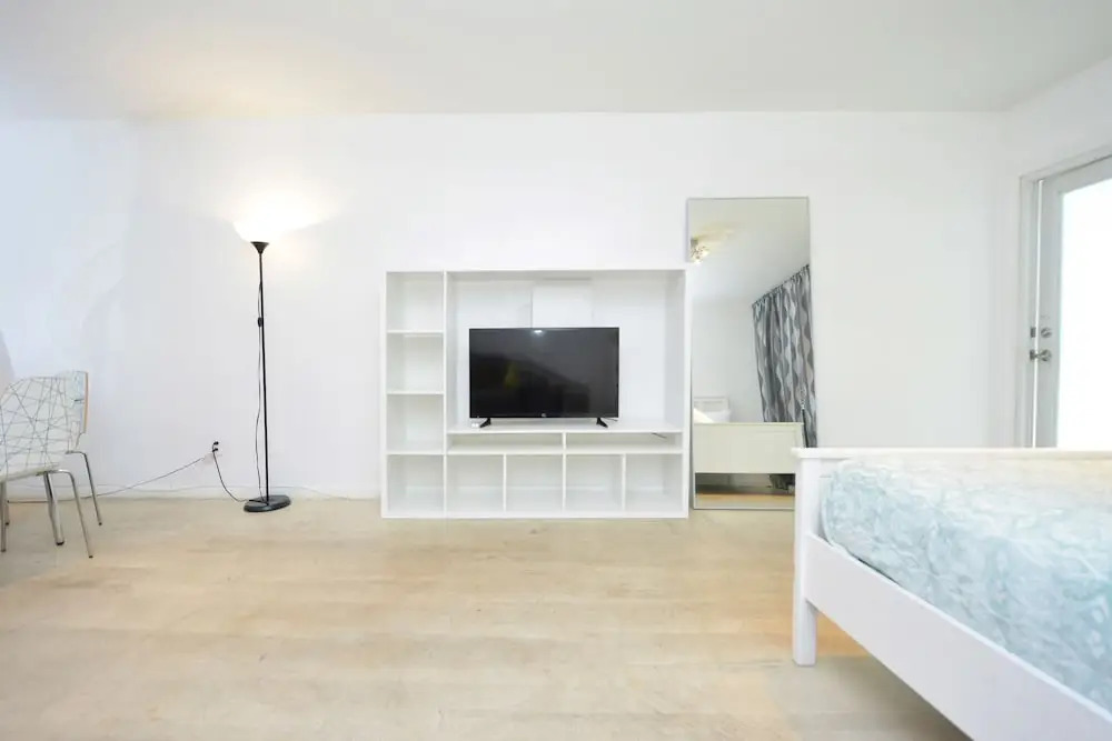 Barbizon on Ocean Drive Apartments
