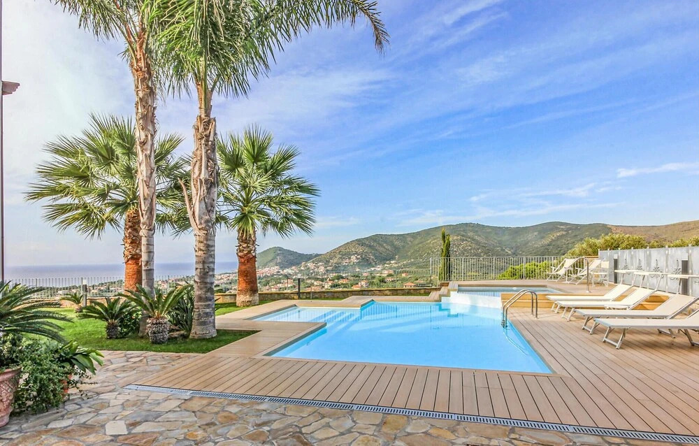 Amazing Apartment in S.maria Di C/te SA With 1 Bedrooms, Wifi and Outdoor Swimming Pool