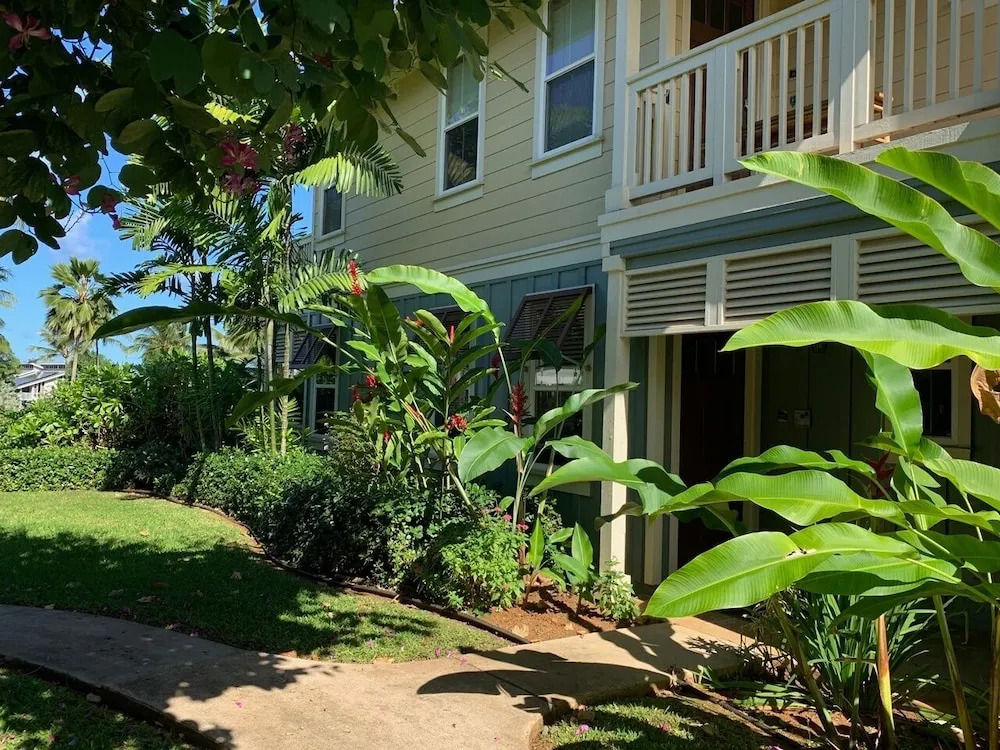 Nihilani 11a 2 Bedroom Condo by RedAwning