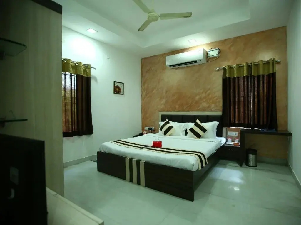 Green Tree Service Apartment