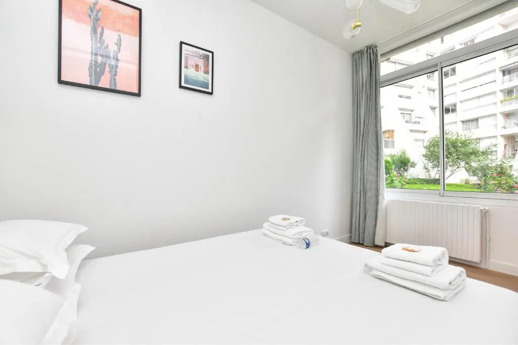 Canal Saint Martin - AMAZING 12P/4BR apartment